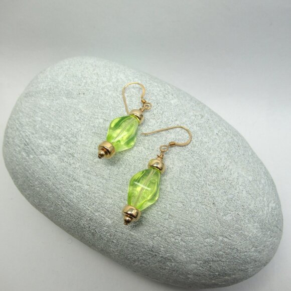 Uranium glass bead earrings on 14k gold filled - Picture 4 of 10